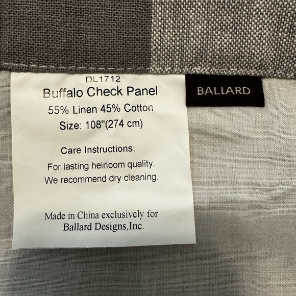 Ballard Designs Draperies-linen/cotton.  52” X 108”.  Exc. condition.  Set of 2. - Picture 2 of 8